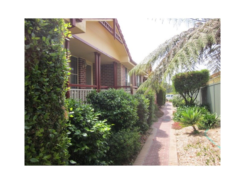 2/33 Stuart Street, Helensburgh NSW 2508