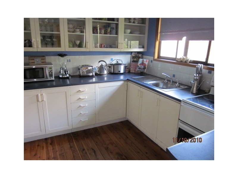 65A The Crescent, Helensburgh NSW 2508