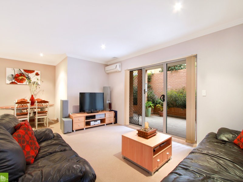 9/11 Stuart Street, Helensburgh NSW 2508