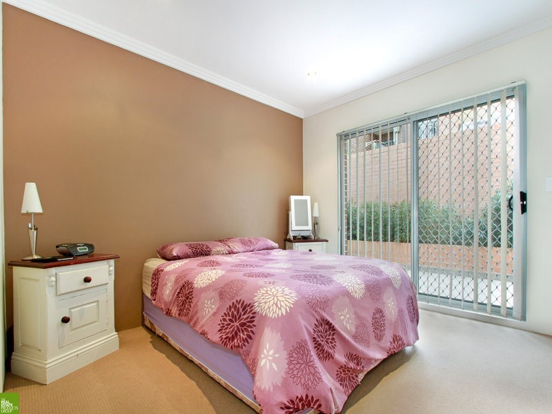 9/11 Stuart Street, Helensburgh NSW 2508
