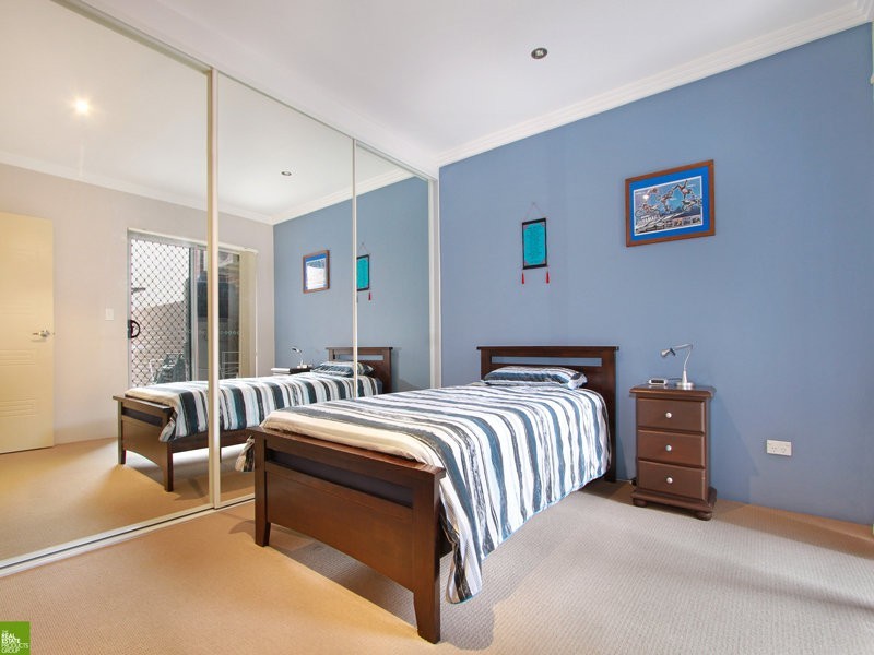 9/11 Stuart Street, Helensburgh NSW 2508