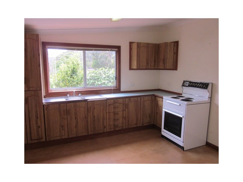 20 Vera Street, Helensburgh NSW 2508