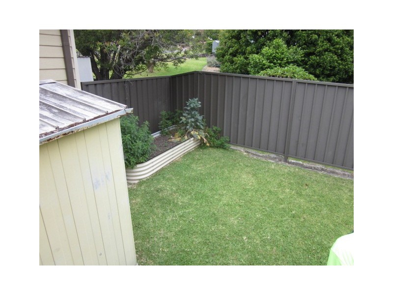 20 Vera Street, Helensburgh NSW 2508