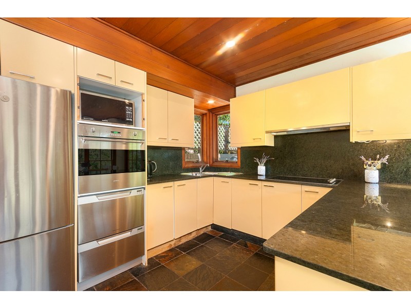 16 Lady Wakehurst Drive, Otford NSW 2508