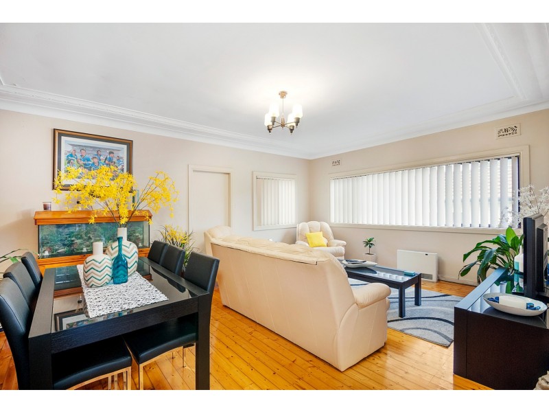 19 Dernancourt Avenue, Engadine NSW 2233