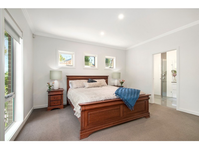 26 Rosebery Street, Heathcote NSW 2233