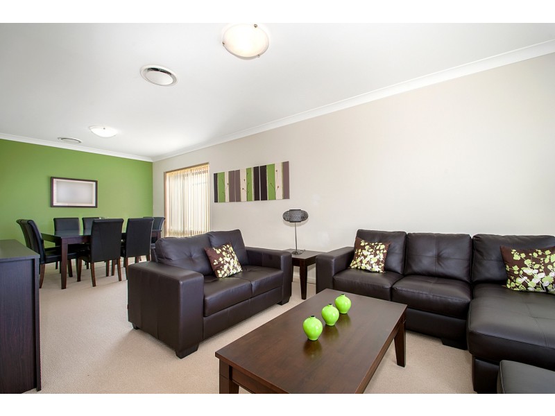 17 Silvereye Cct, Woronora Heights NSW 2233