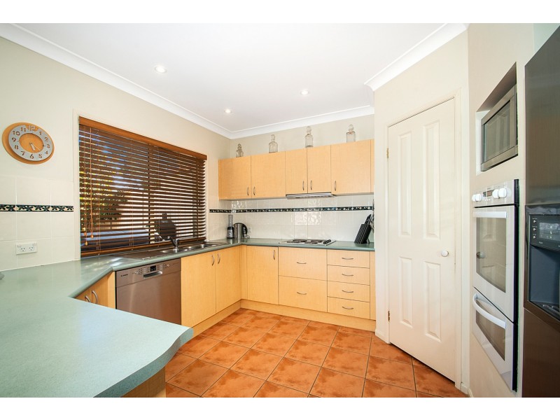 17 Silvereye Cct, Woronora Heights NSW 2233