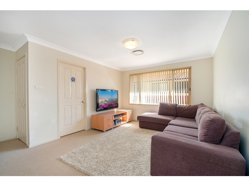 17 Silvereye Cct, Woronora Heights NSW 2233