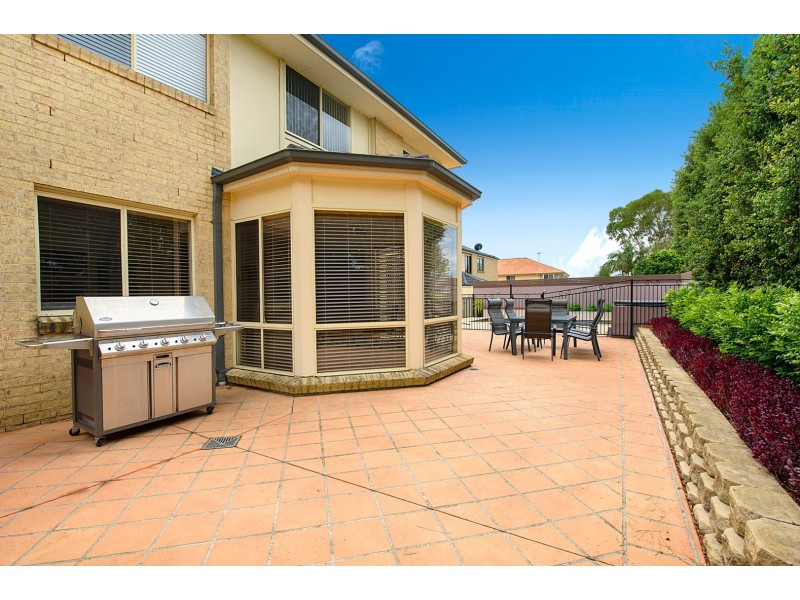 17 Silvereye Cct, Woronora Heights NSW 2233