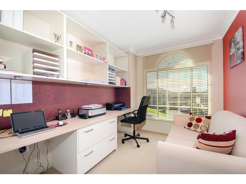 17 Silvereye Cct, Woronora Heights NSW 2233