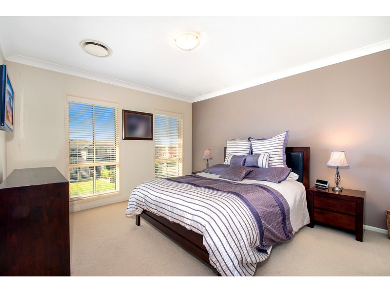 17 Silvereye Cct, Woronora Heights NSW 2233