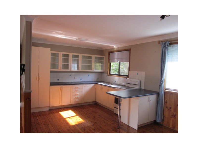 65 The Crescent, Helensburgh NSW 2508