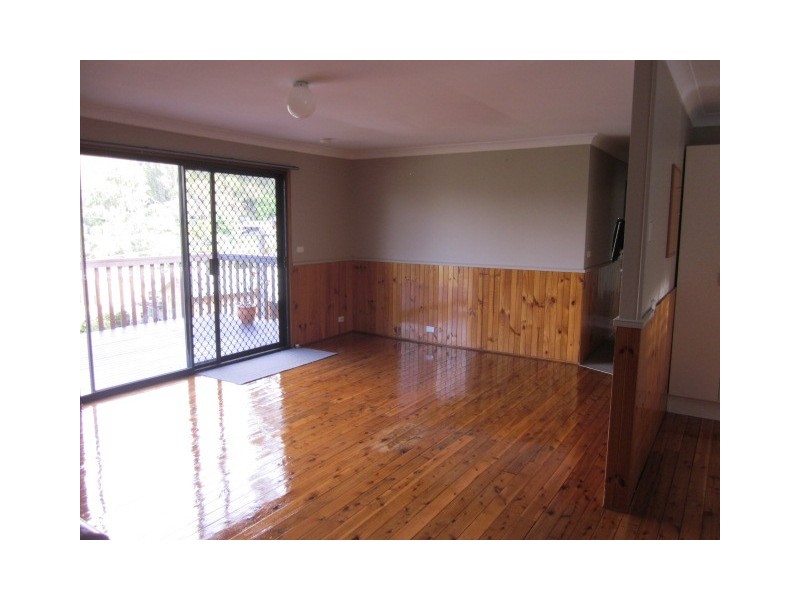 65 The Crescent, Helensburgh NSW 2508