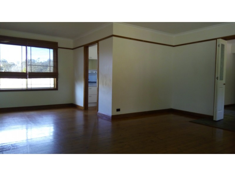 41 The Crescent, Helensburgh NSW 2508