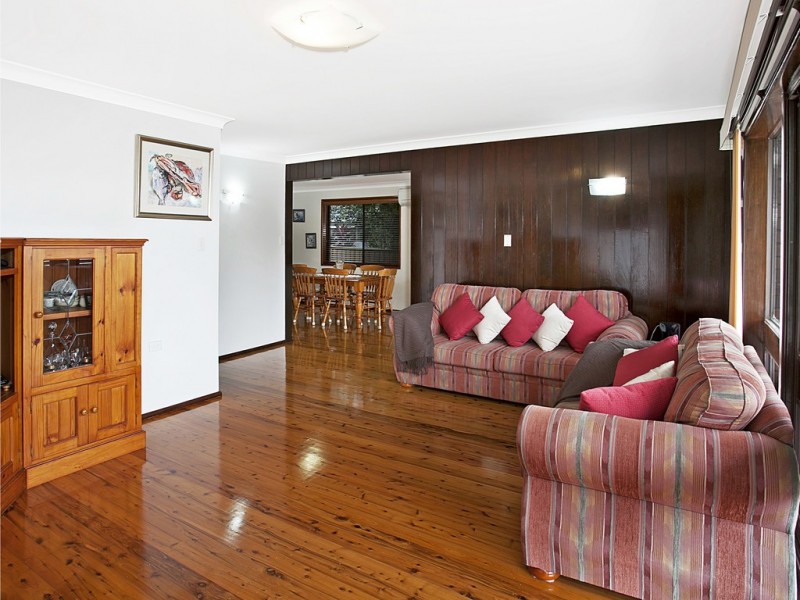 25 Chellowdene Avenue, Stanwell Park NSW 2508