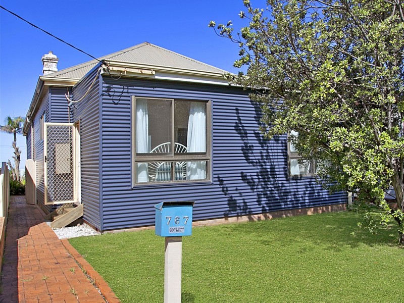 767 Lawrence Hargrave Drive, Coledale NSW 2515