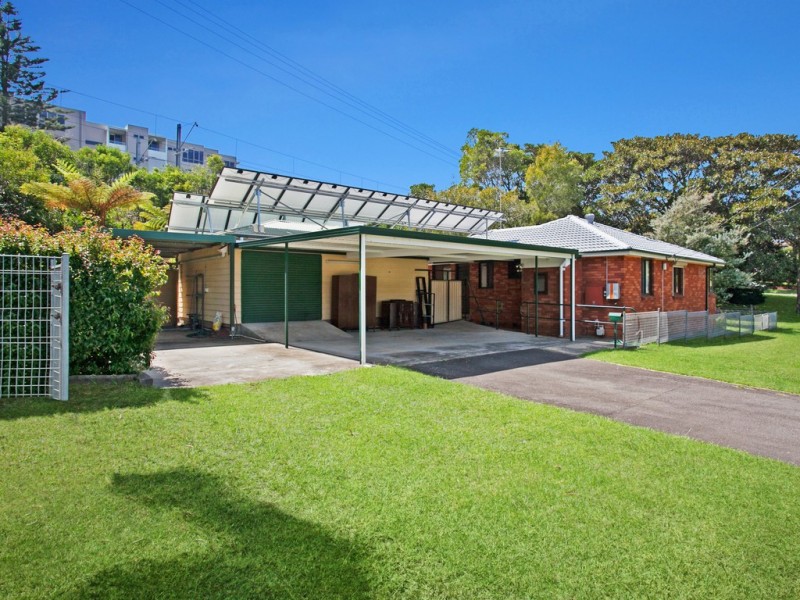 97 Glencoe Street, Sutherland NSW 2232