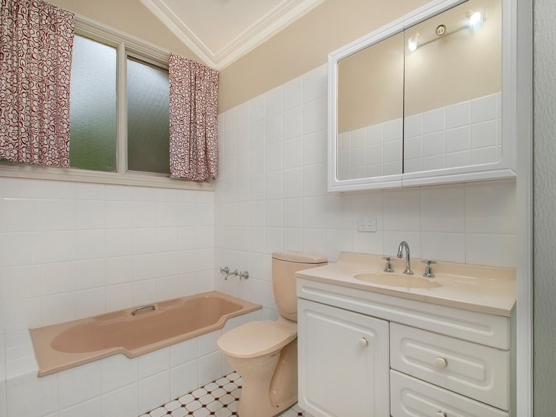 2 Station Street, Stanwell Park NSW 2508