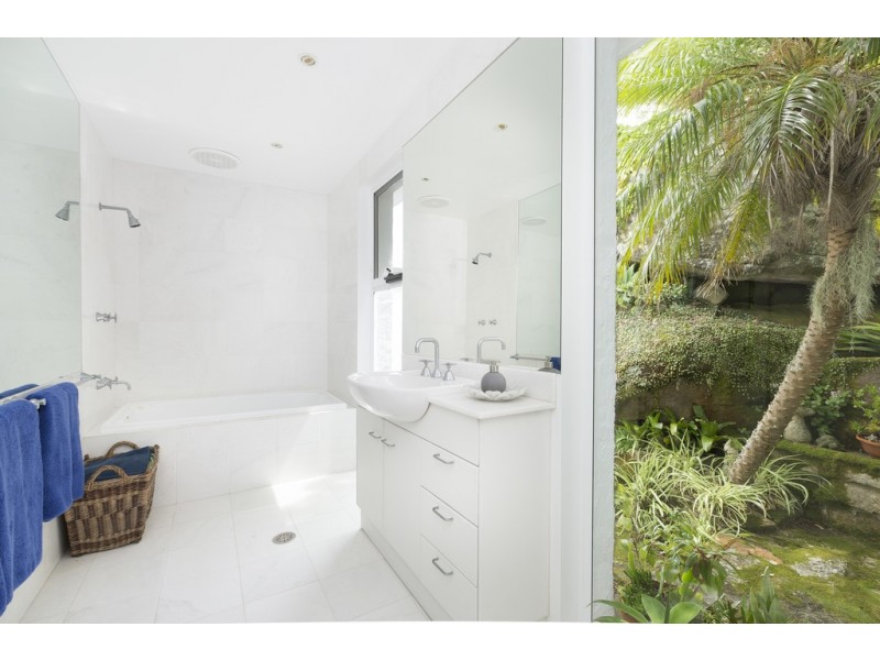 32 Lady Wakehurst Drive, Otford NSW 2508