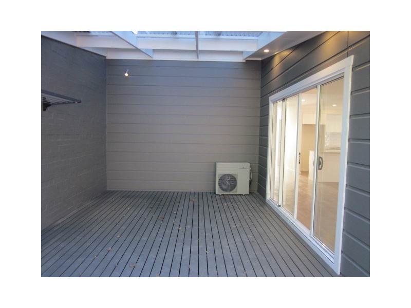 1/18A Foster Street, Helensburgh NSW 2508