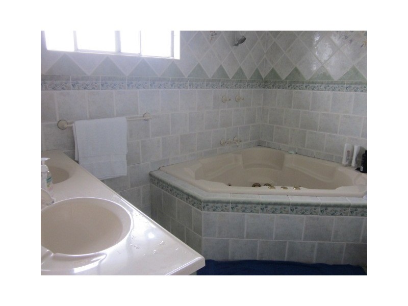 90 Cooriengah Heights Road, Engadine NSW 2233