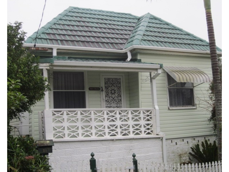 21 High Street, Helensburgh NSW 2508