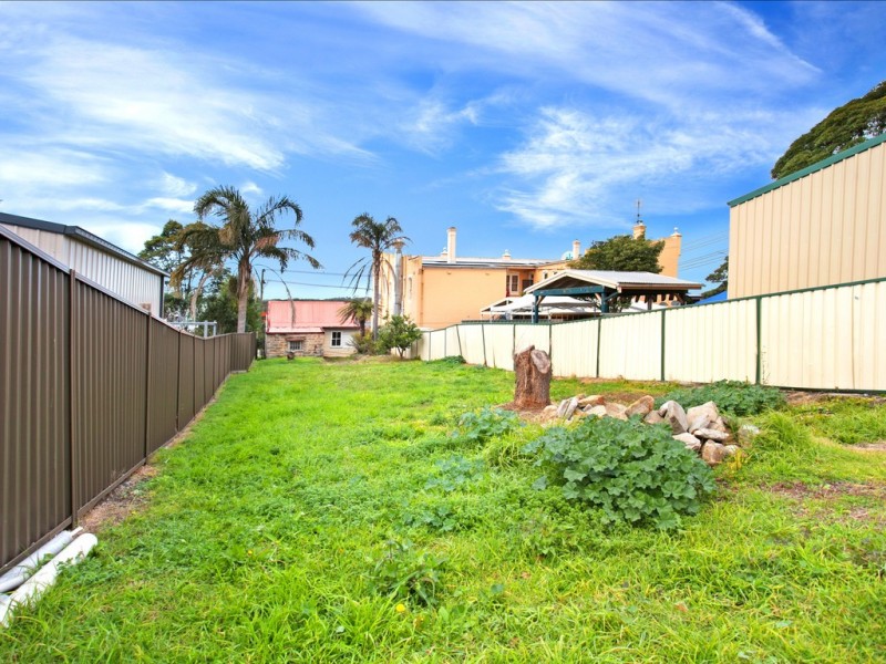 110 Parkes Street, Helensburgh NSW 2508