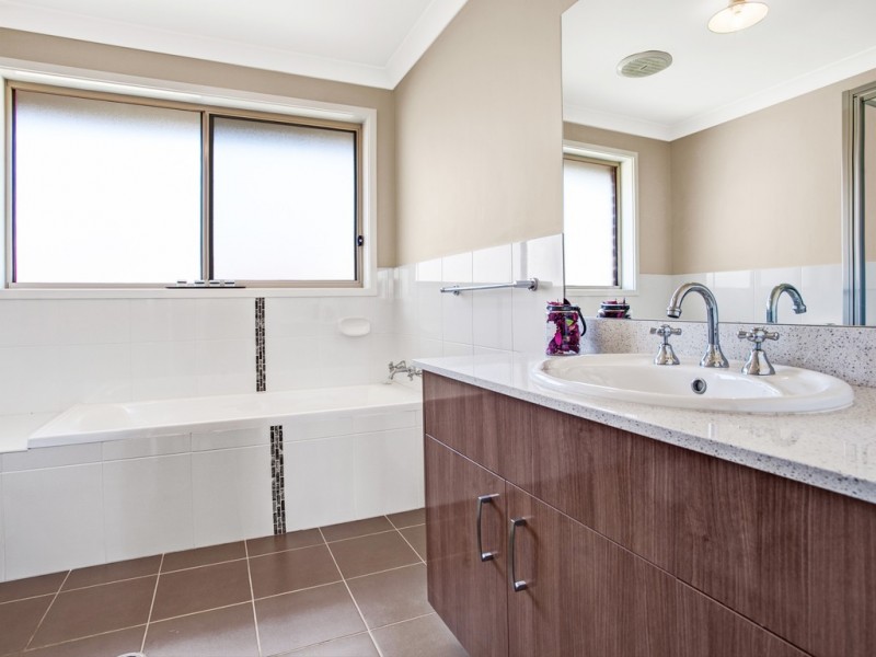 16 Park Avenue, Helensburgh NSW 2508