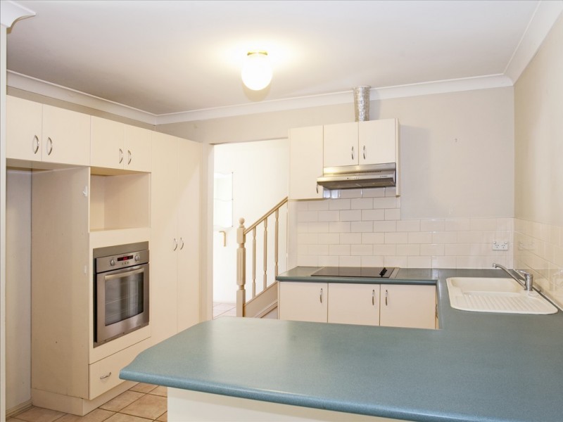 8 Rudd Close, Casula NSW 2170