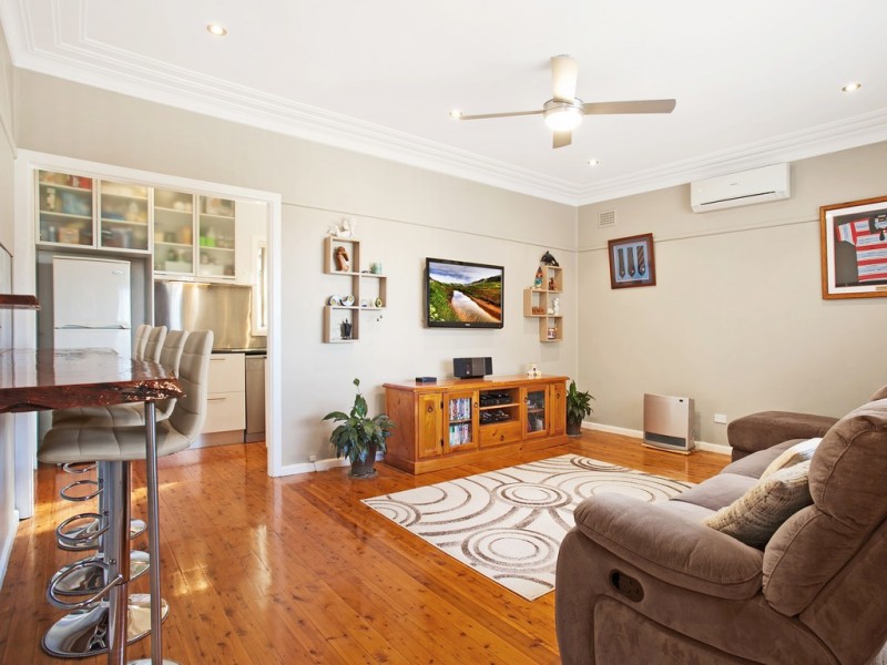 4 Hay Street, Helensburgh NSW 2508