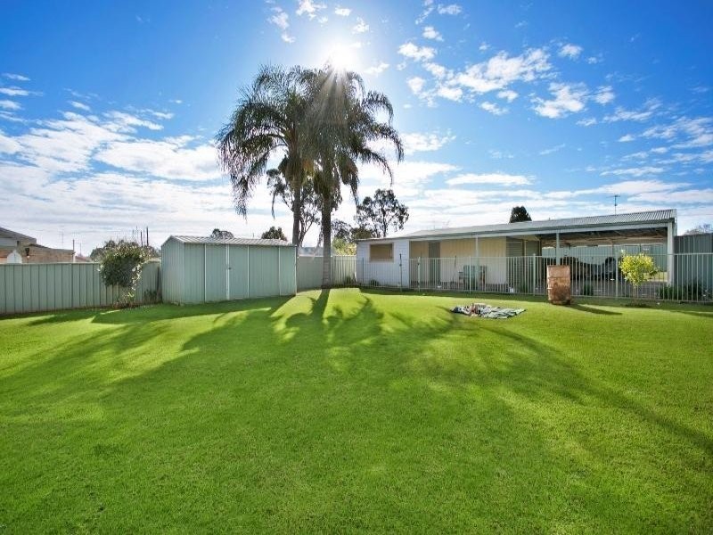 24 Toggerai Street, Appin NSW 2560