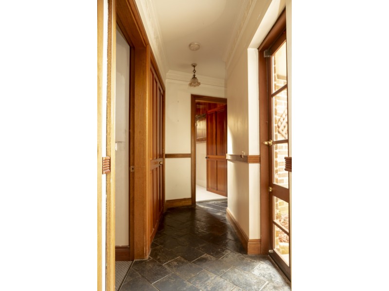 55 The Crescent, Helensburgh NSW 2508