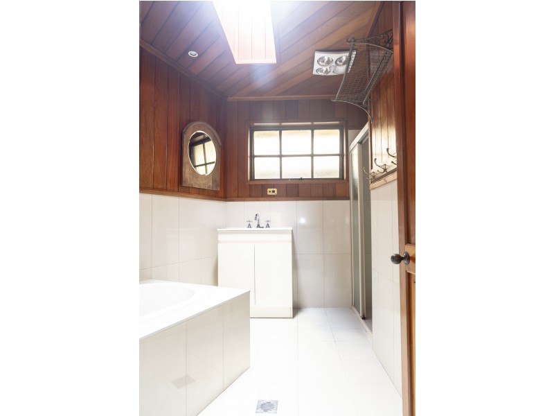 55 The Crescent, Helensburgh NSW 2508