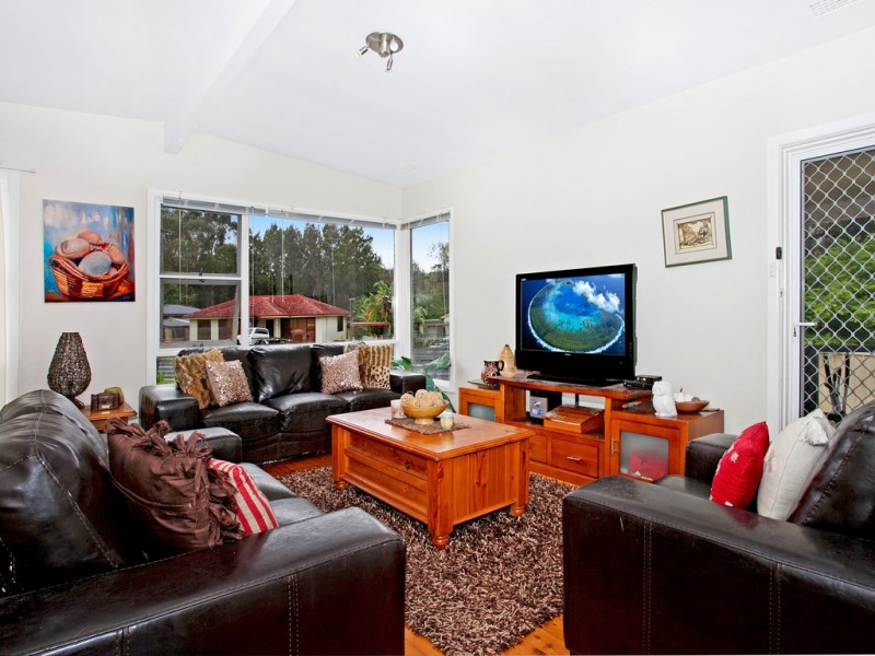 100 Laver Road, Dapto NSW 2530