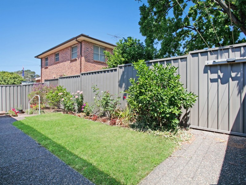 2/37 Glencoe Street, Sutherland NSW 2232