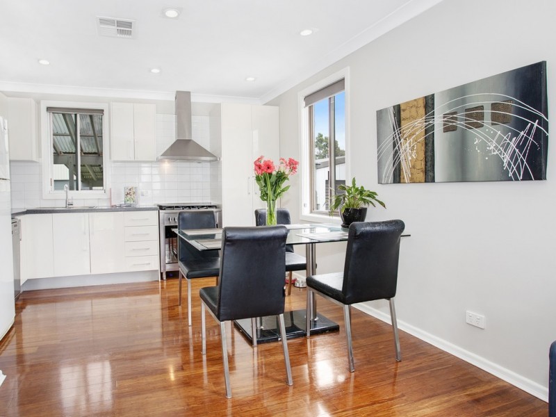 16 Otford Rd, Helensburgh NSW 2508