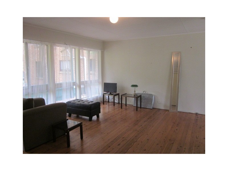 11 Lower Coast Road, Stanwell Park NSW 2508