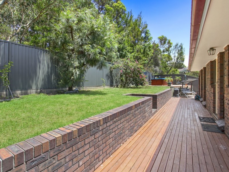 5 Yanchep Place, Yarrawarrah NSW 2233