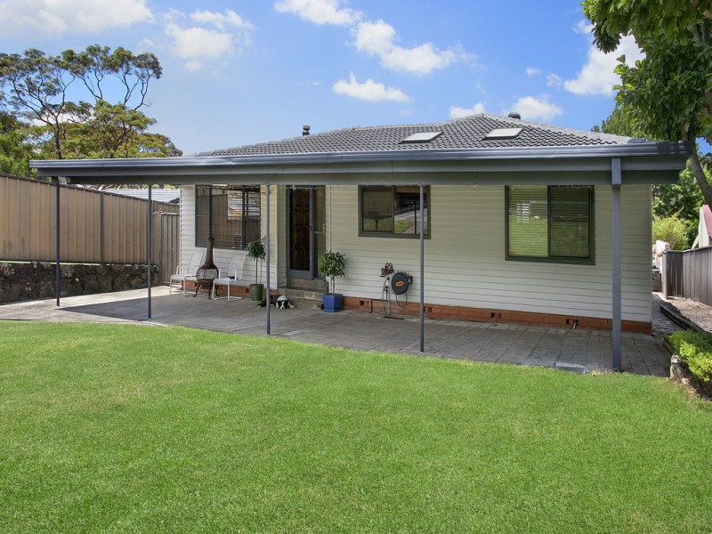 39 The Crescent, Helensburgh NSW 2508