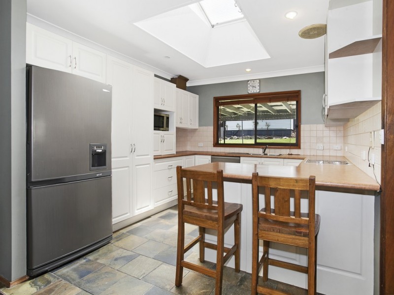 39 The Crescent, Helensburgh NSW 2508