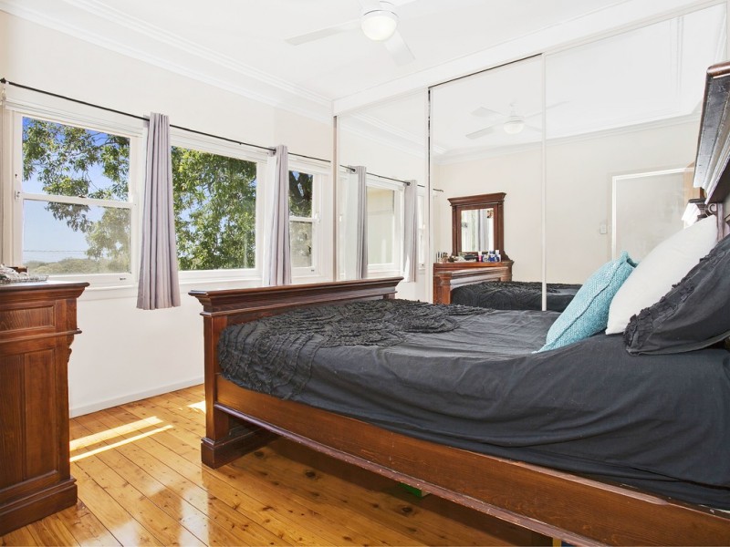 10 Kurri Street, Loftus NSW 2232