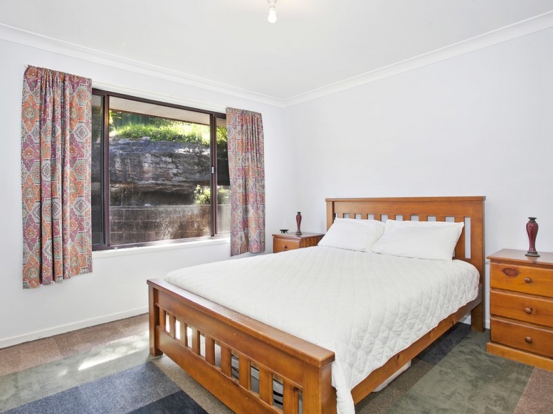 3 The Crescent, Helensburgh NSW 2508