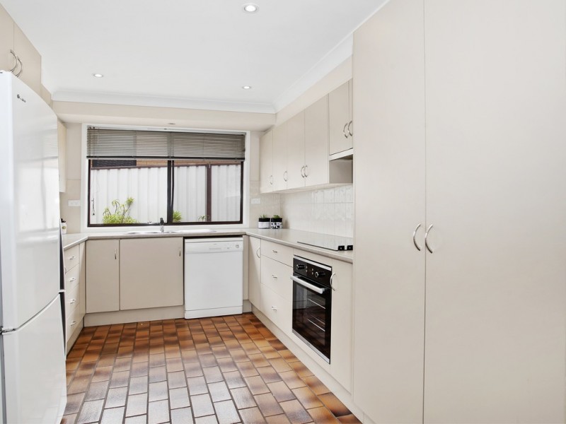 8 Tabratong Road, Helensburgh NSW 2508