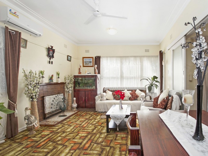 69 Parklands Avenue, Heathcote NSW 2233