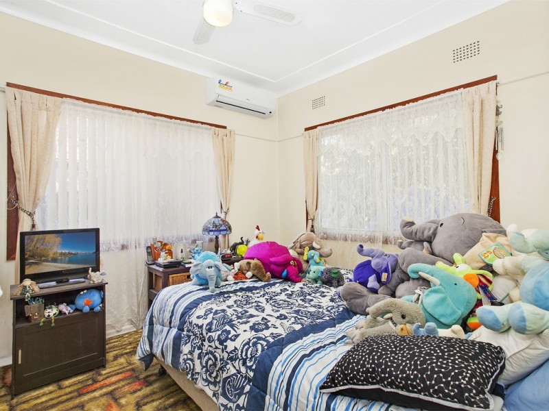 69 Parklands Avenue, Heathcote NSW 2233