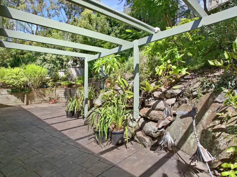 4 Nimbin Place, Yarrawarrah NSW 2233
