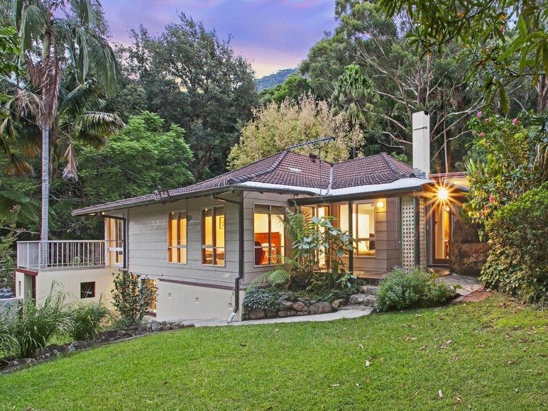 30 Dam Road, Wombarra NSW 2515