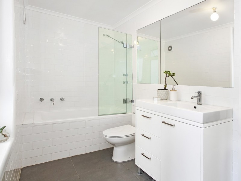 9 Chellow Dene Avenue, Stanwell Park NSW 2508