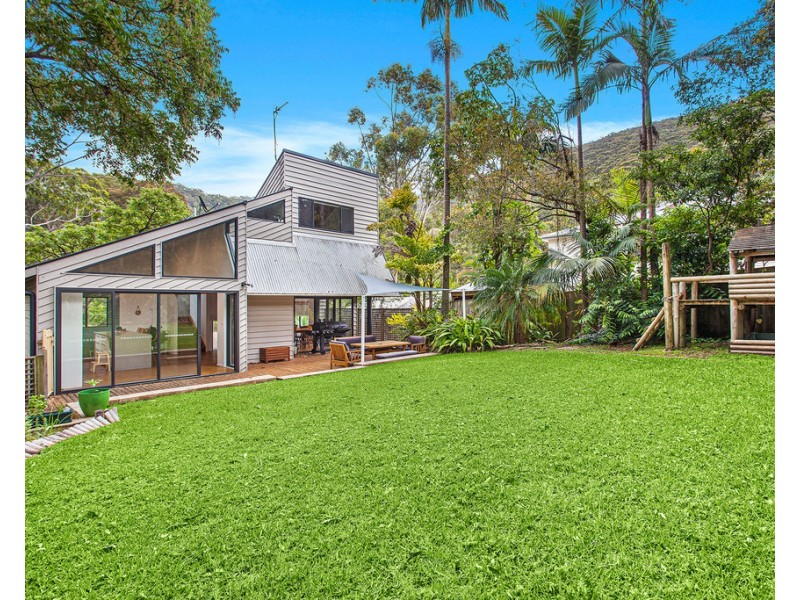 6 Sheridan Crescent, Stanwell Park NSW 2508